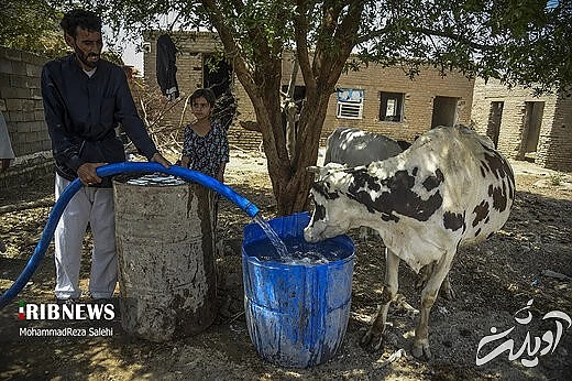 آبرسانی تانکرهای ارتش به روستاهای دشت آزادگان اهواز
